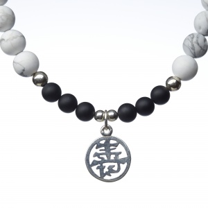 howlite_chinese_good_luck_close_up_706205061